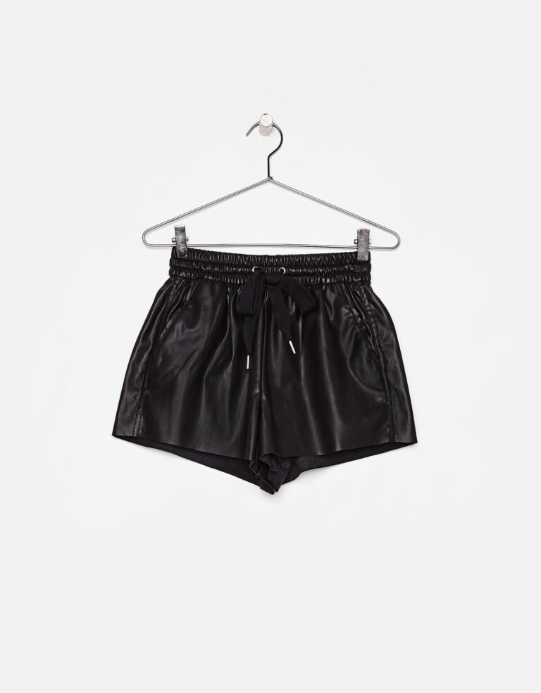 Faux leather shorts - Image 3